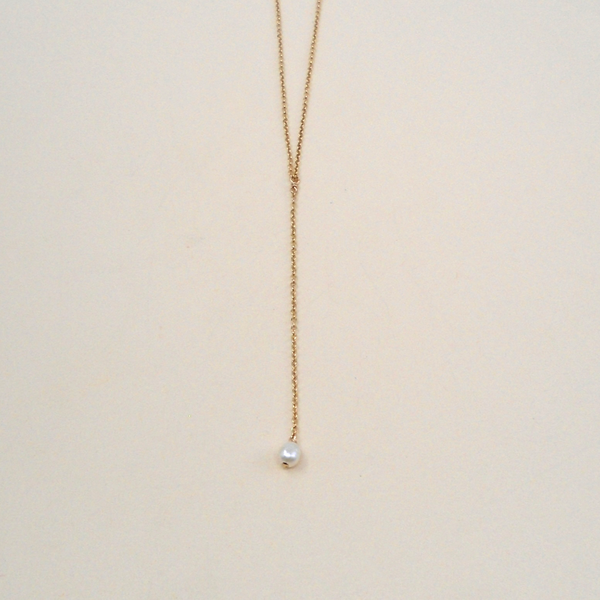 Dainty Pearl Lariat